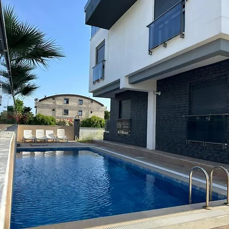 Asya Lara Apartment *